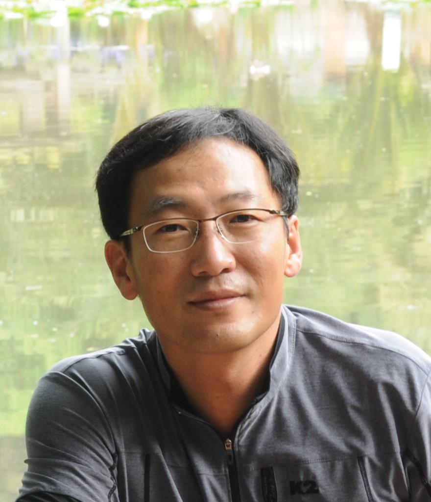Prof. Byung-Kil, Choo 사진